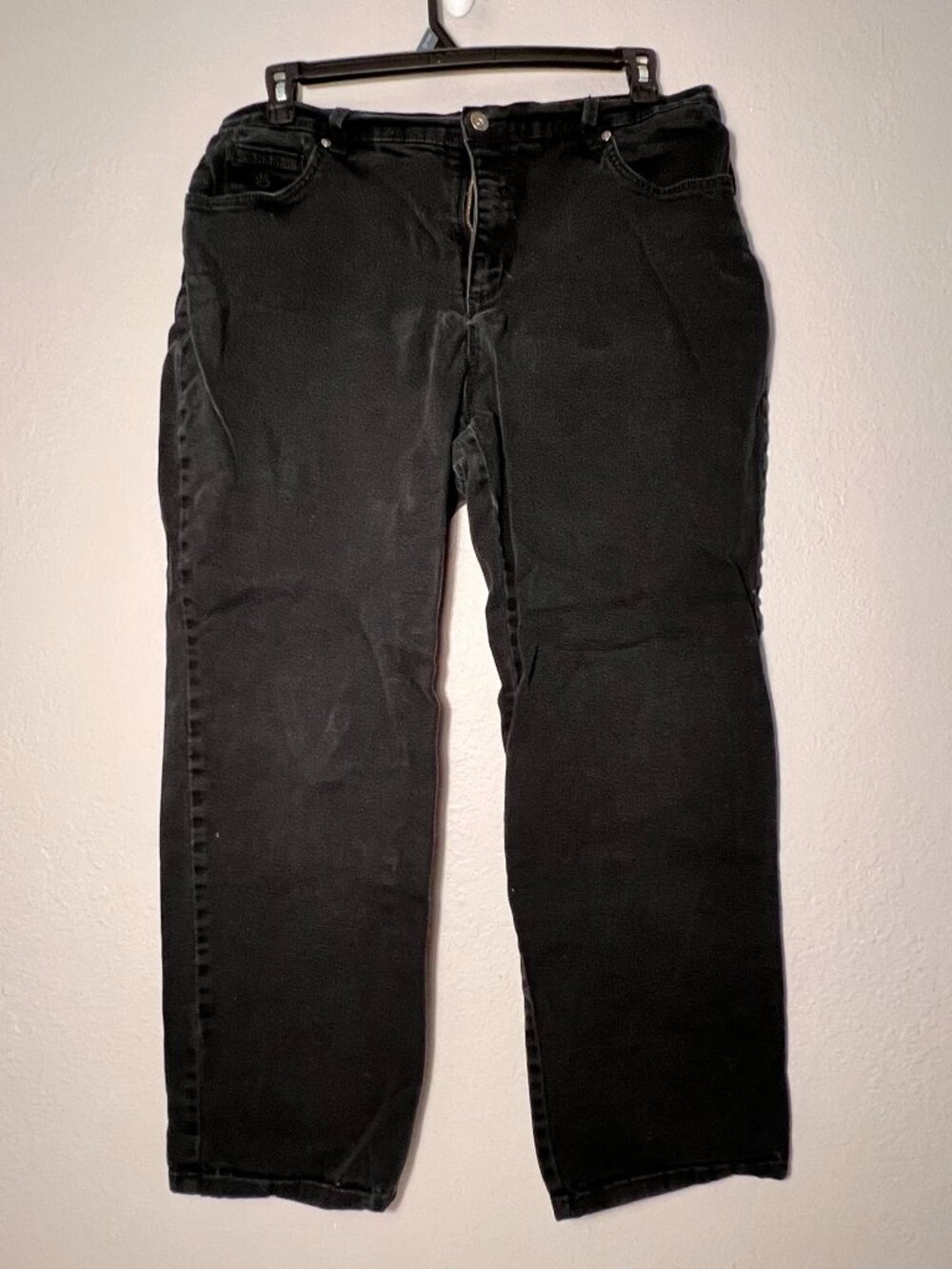 EUC Gloria Vanderbilt Size 18 Amanda Jeans in Black